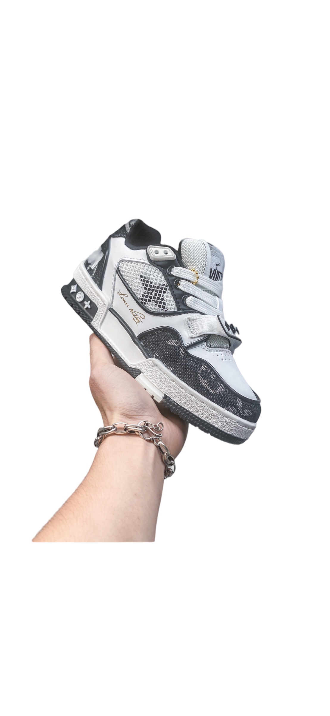 TRAINERS