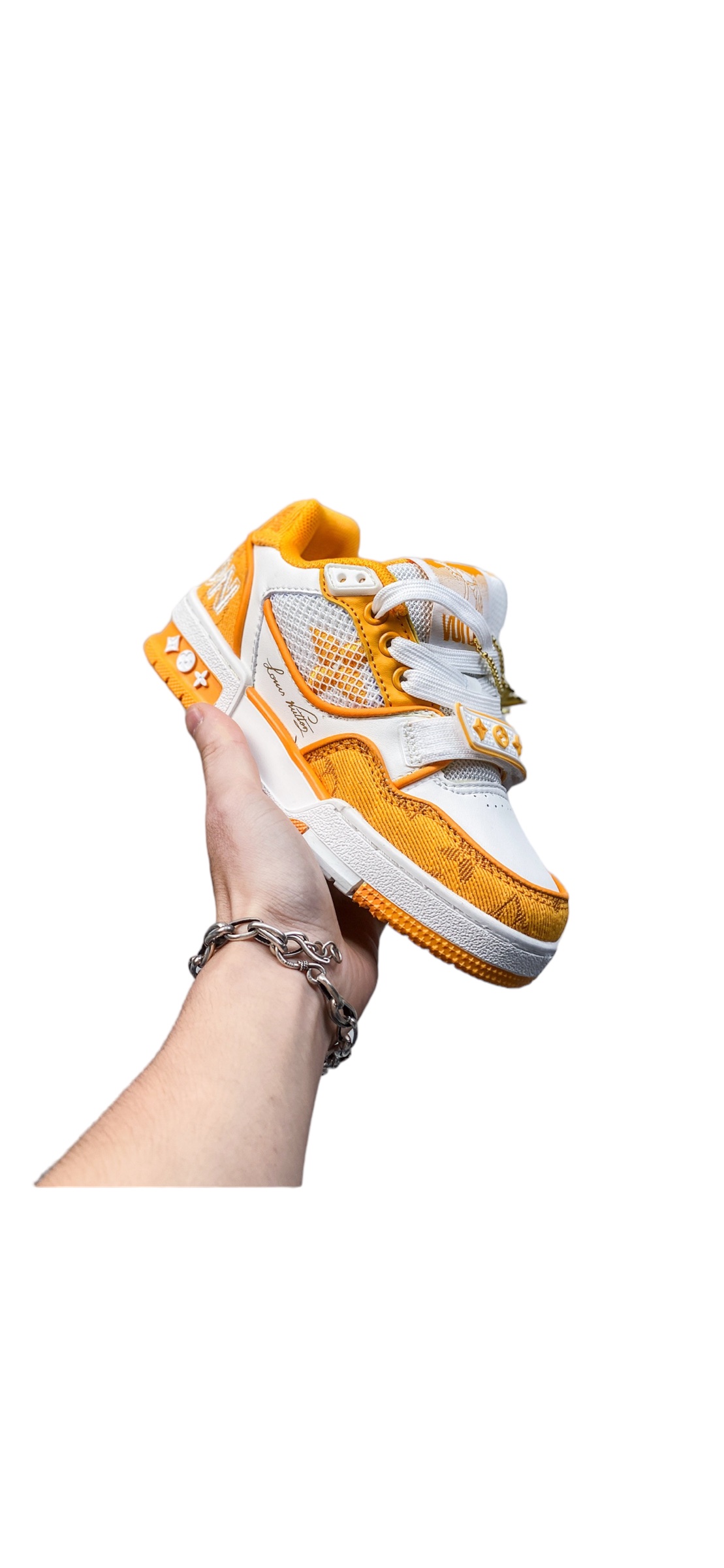 TRAINERS
